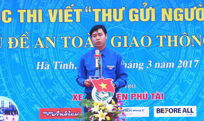 Phó Bí thư Tỉnh đoàn Phan Kỳ phát động cuộc thi viết “Thư gửi người thân”.