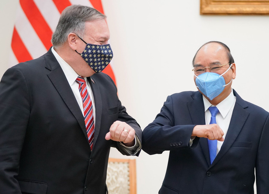 Thủ tướng Nguyễn Xuân Phúc tiếp Ngoại trưởng Mỹ Mike Pompeo. (Ảnh: Quang Hiếu)