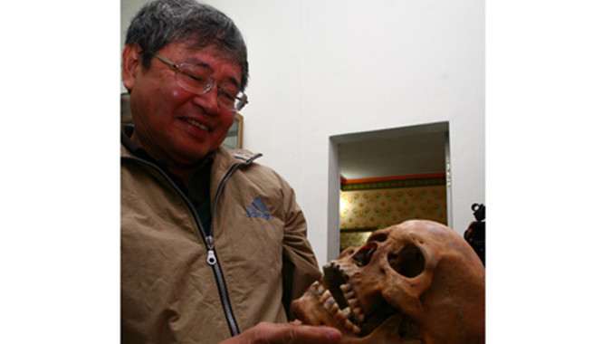 Ở bên “các cụ”, Tiến sĩ Nguyễn Văn Việt luôn cảm thấy được che chở.