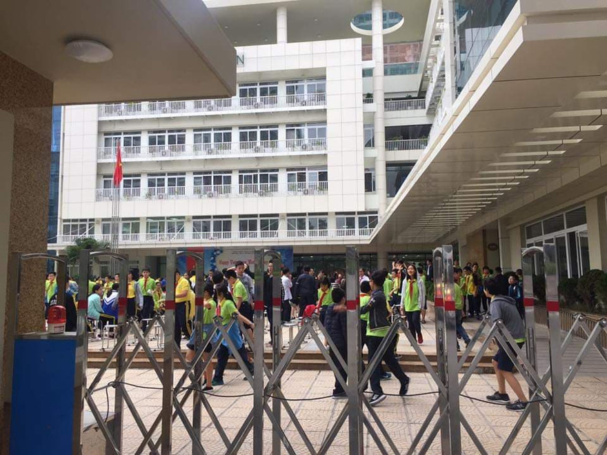 THCS Thanh Xuân thu hai học phí phiền nhiều phụ huynh bức xúc.