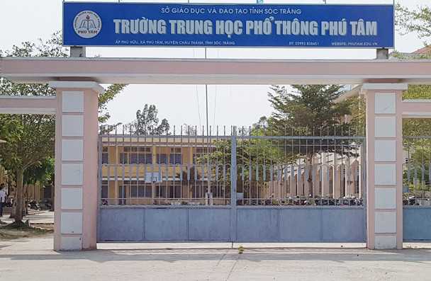 Hiệu trưởng xin lỗi vì nói học sinh là quân phản bội