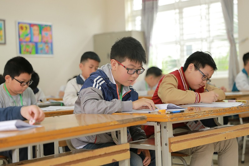 Trên 1.200 học sinh tiểu học tham gia thi Olympic tiếng Anh