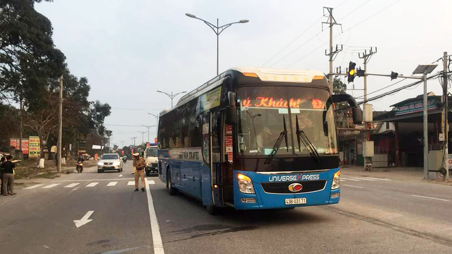 Xe đạp điện bị giấu vào gầm hành lý xe khách sau vụ tai nạn