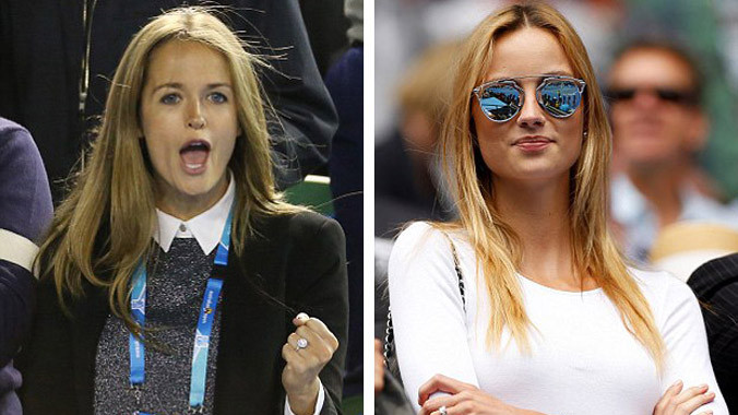 Kim Sears và Ester Satorova khoe nhẫn kim cương.