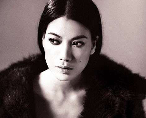 Trương Ngọc Ánh: Đàn bà tuổi 40, rạng ngời và bí ẩn