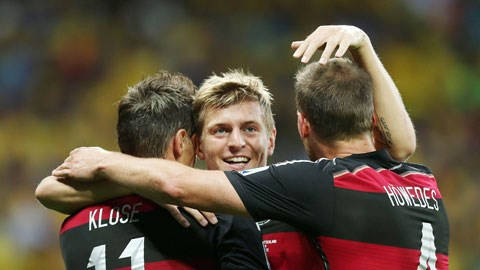 Đức san bằng thành tích của Italia