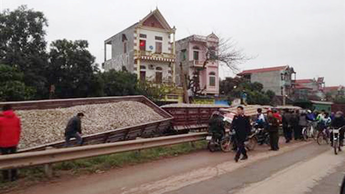 Hiện trường vụ tai nạn (ảnh: otofun).