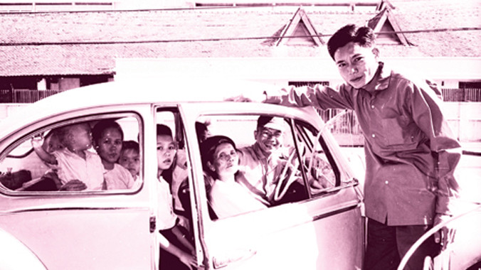 Ông Trần Văn Lai, bà Đặng Thị Thiệp và các con trong ngày đầu sum họp.