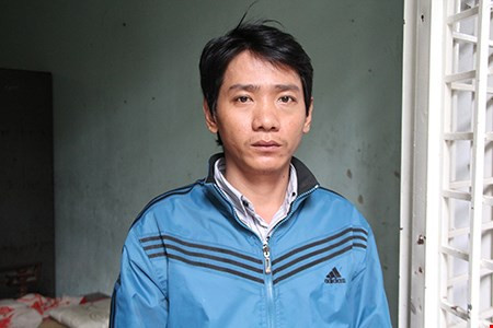 Huyền tại cơ quan công an