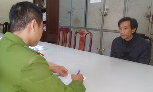 Cơ quan Công an đang lấy lời khai của đối tượng Thông