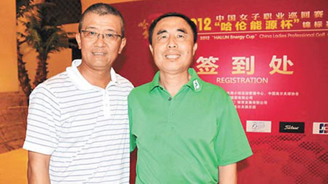 Lệnh Hoàn Thành (trái) được tin là nắm giữ nhiều bí mật "động trời" về giới chức Trung Quốc. Ảnh: WCT.