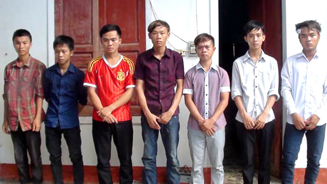 7 đối tượng liều lĩnh tấn công CSGT