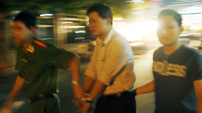 Huỳnh Trung Hiếu bị Công an TP HCM bắt quả tang vào ngày 17/1