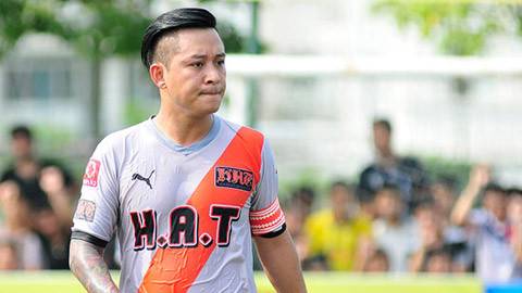 Tuấn Hưng là fan hâm mộ trung thành của môn thể thao vua.