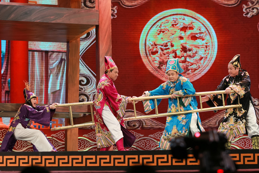 Nghệ sĩ Chí Trung được yêu thích với nhiều vai diễn trong chương trình Táo quân.