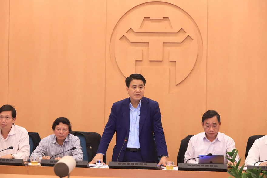 Chủ tịch UBND thành phố Hà Nội Nguyễn Đức Chung kết luận cuộc họp