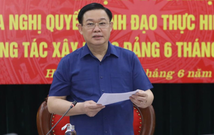 Bí thư Thành ủy, Bí thư Đảng ủy Bộ Tư lệnh Thủ đô Hà Nội Vương Đình Huệ