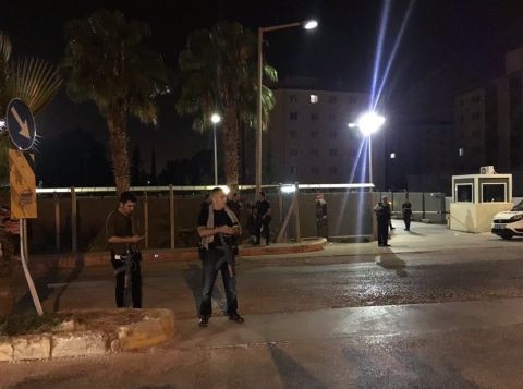 Cảnh sát Thổ Nhĩ Kỳ phong tỏa căn cứ không quân Incirlik của NATO tại thành phố Adana.