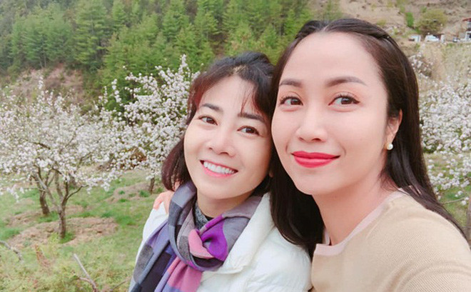 Ốc Thanh Vân và người bạn quá cố Mai Phương.