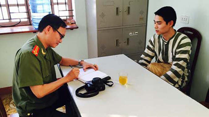 Phóng viên trao đổi với Luyện.