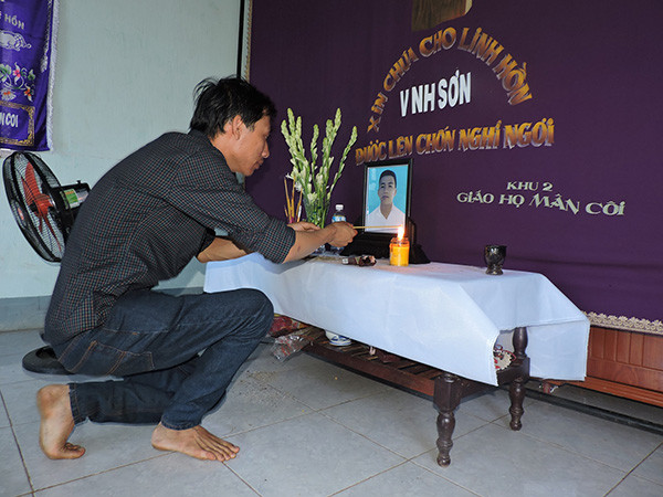 Di ảnh của nạn nhân.