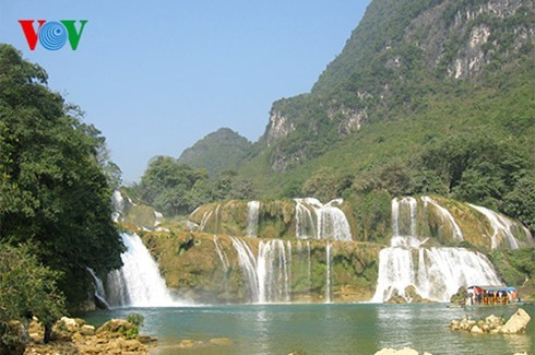 Thác Bản Giốc (Ảnh: Trương Cộng Hòa)