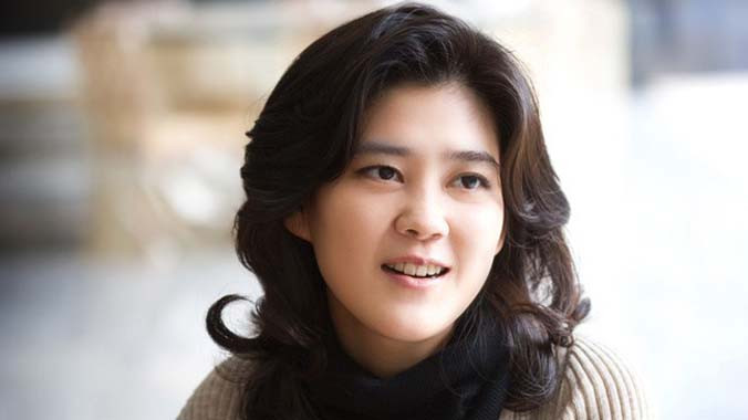 Xinh đẹp và giỏi giang, cả Lee Boo-Jin và em gái Seo-Hyun được xem là hình mẫu của những "nữ cường nhân" trong gia đình các chaebol Hàn Quốc (những gia đình tài phiệt, kinh doanh theo kiểu cha truyền con nối). Ảnh: Forbes.