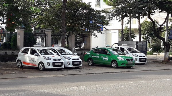 Một tài xế của hãng taxi Sun bị hành khách cướp tài sản