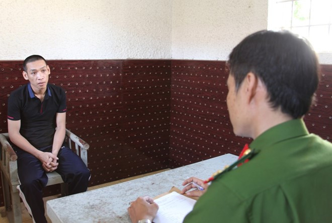 Út bị khởi tố, bắt giam để điều tra về hành vi lừa đảo. Ảnh Công an cung cấp