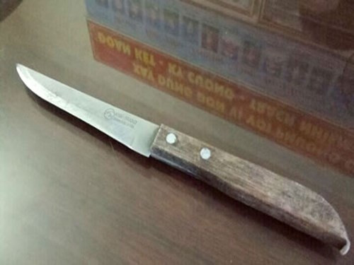 Con dao nhọn bà P. dùng để đâm anh T