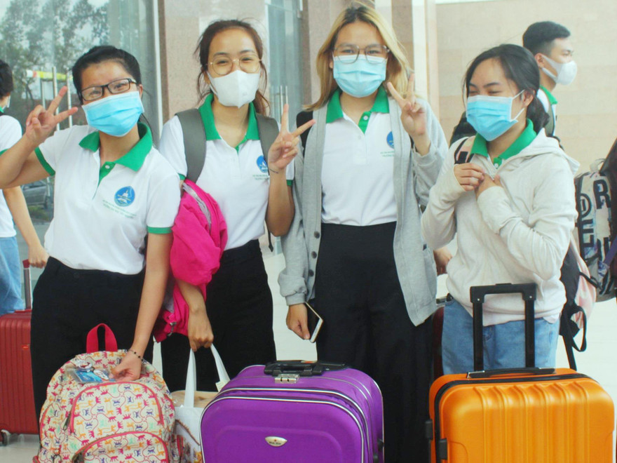 Sinh viên trường Đại học Tây Nguyên lên đường chi viện cho tỉnh Bình Dương