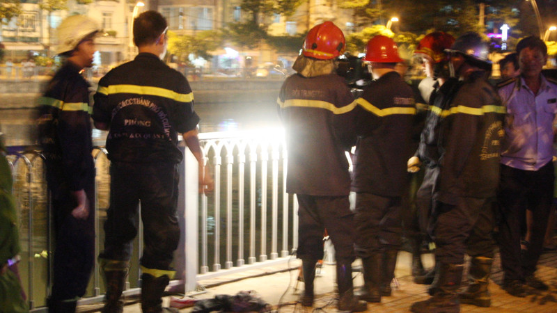 Lực lượng chức năng nỗ lực tìm kiếm thi thể nạn nhân