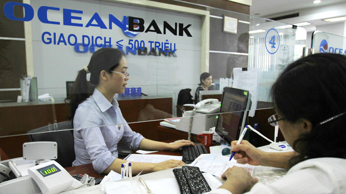 Tái cơ cấu ngân hàng hiện bị cho là hơi chậm. Ảnh: Như Ý.