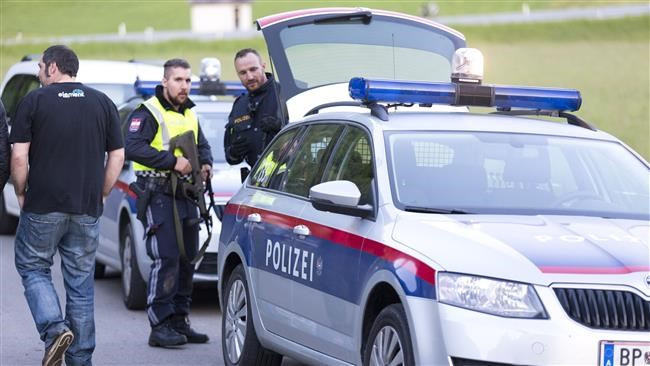 Cảnh sát có mặt tại hiện trường vụ xả súng. (Nguồn: presstv.ir)