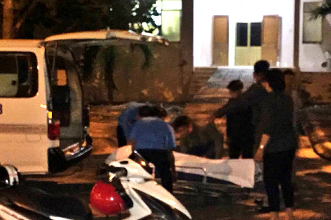 Gia đình đưa thi thể em Độ về lo hậu sự