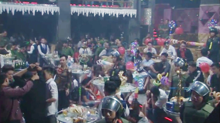 Gần 300 đối tượng có mặt tại quán Bar No.1 thời điểm lực lượng chức năng vào kiểm tra