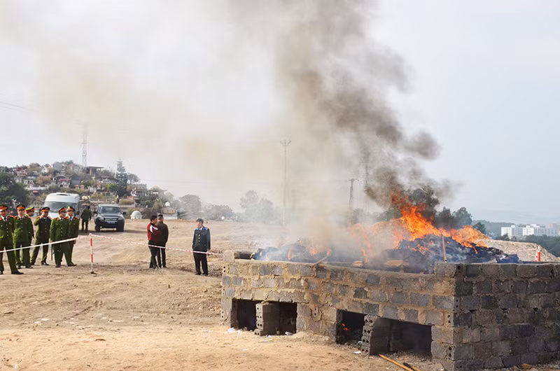 Toàn bộ số ma túy đã được đốt cháy hoàn toàn