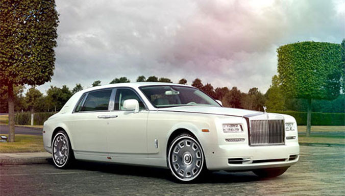 Chương trình cá tính hóa của hãng siêu sang dường như ngày càng khiến nhiều khách hàng có thêm cảm hứng mua xe. Khi ngân sách không còn là rào cản, thì sự khác biệt và đẳng cấp được đặt lên hàng đầu.