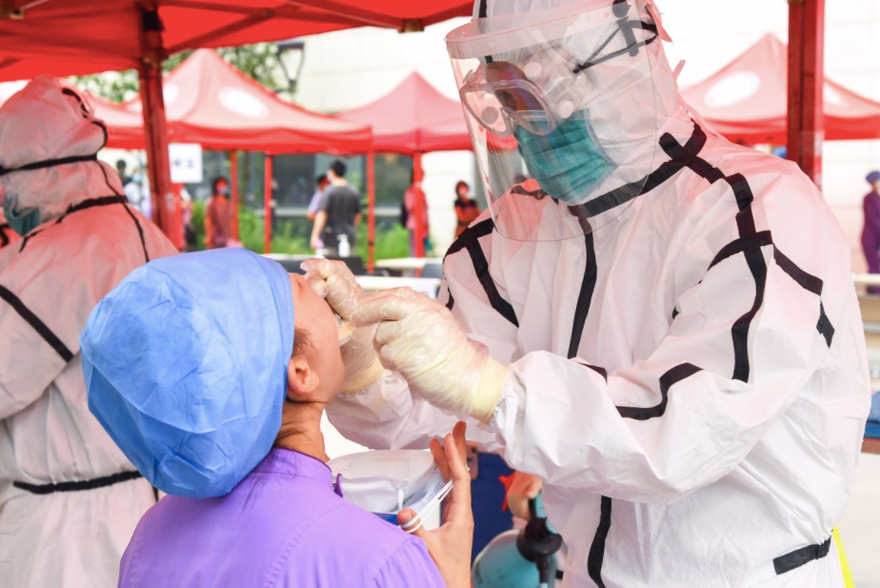 Đã có 7 triệu người ở Bắc Kinh phải xét nghiệm từ khi bùng lên ổ dịch mới nhất. (Ảnh: Xinhua)