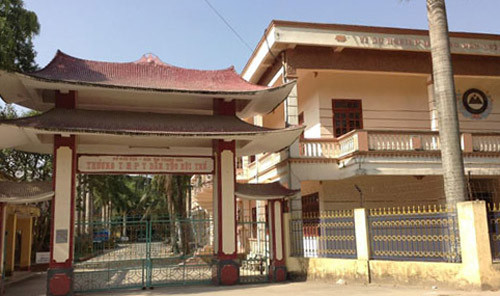 Trường THPT Dân tộc nội trú Thanh Hóa nơi xảy ra nhiều sai phạm gây bức xúc trong phụ huynh học sinh và tập thể giáo viên. Ảnh: Lê Hoàng.