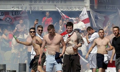 RADIO EURO: 10 cổ động viên phải hầu tòa vì loạn đả