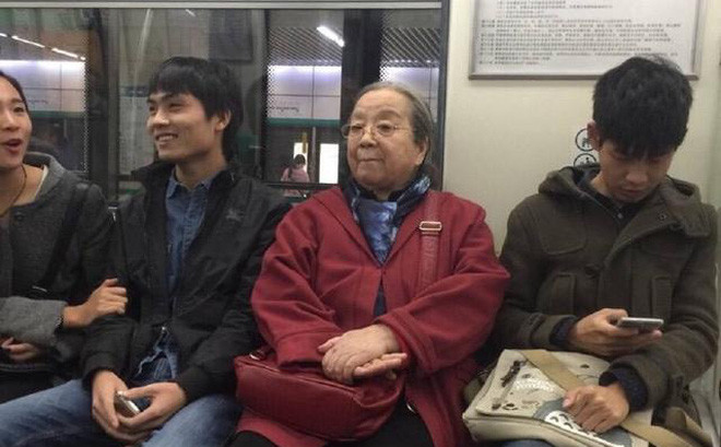 'Dung Ma Ma' Hoàn Châu Cách Cách: Tuổi già cô đơn, không chồng con