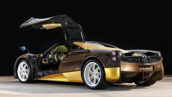 Siêu xe Pagani Huayra.