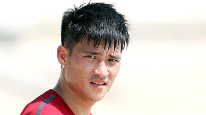 Công Vinh đá cặp với Dangda. Ảnh: Internet