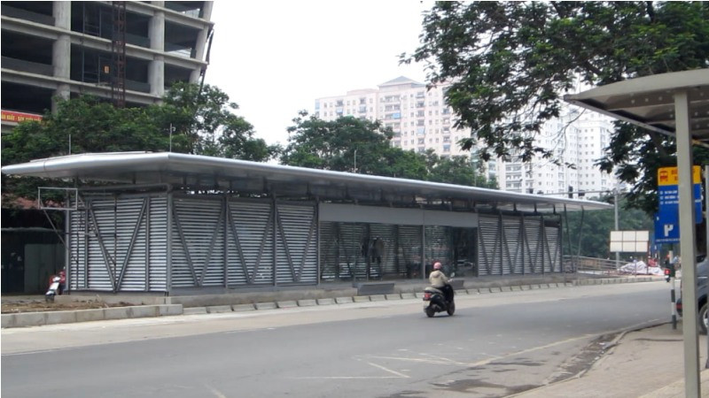 Nhà chờ xe buýt nhanh '5 sao' ở Hà Nội