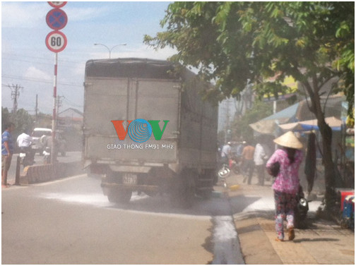 Hiện trường vụ cháy xe tải