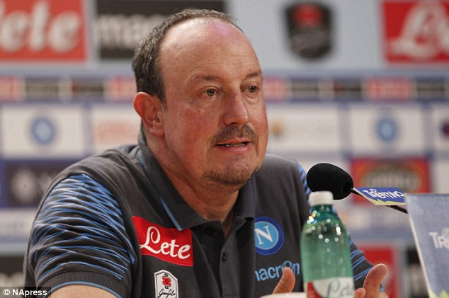 Rafa Benitez đang tỏ ra rất thất vọng trên thị trường chuyển nhượng