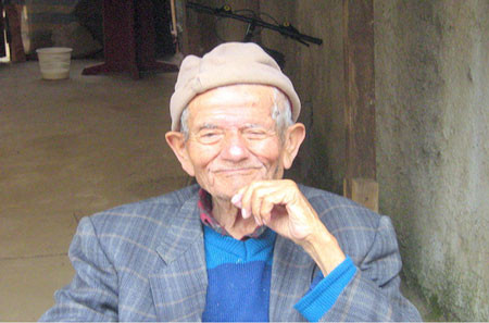 Các nhà khoa học khám phá rằng những người sống lâu trăm tuổi là nhờ sở hữu một loại gen đặc biệt. 