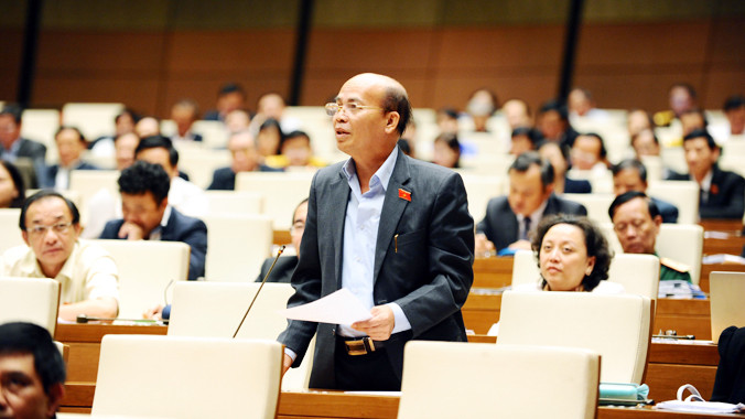 ĐB Đỗ Văn Đương chất vấn Bộ trưởng Công Thương Vũ Huy Hoàng.