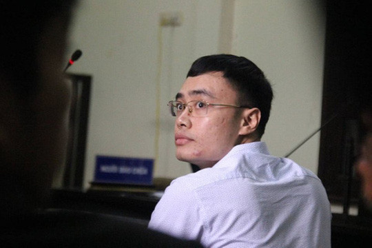 Cựu nhà báo Lê Duy Phong tại phiên tòa 20-4